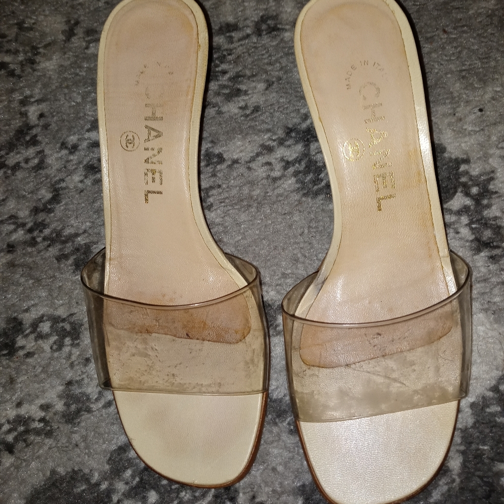 VINTAGE SLINGS BY CHANEL